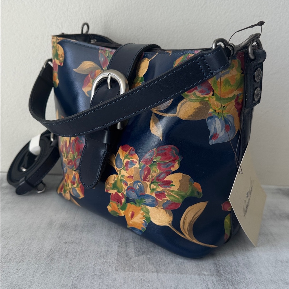 Patricia Nash Irving Bucket Crossbody Bag Distress Le Fleur Leather Black Blue - Picture 7 of 13